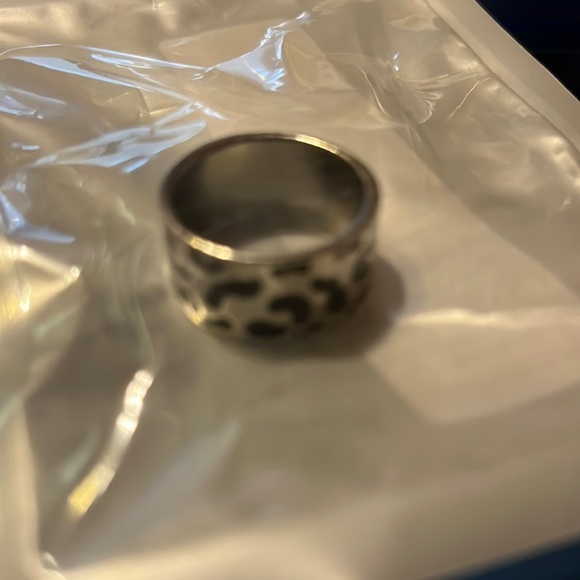 Cheeta print ring - Picture 2 of 5